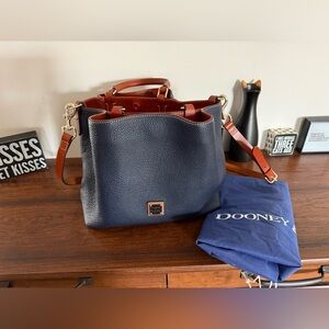Dooney & Bourke Pebble Grain Sorrento Barlow in Navy